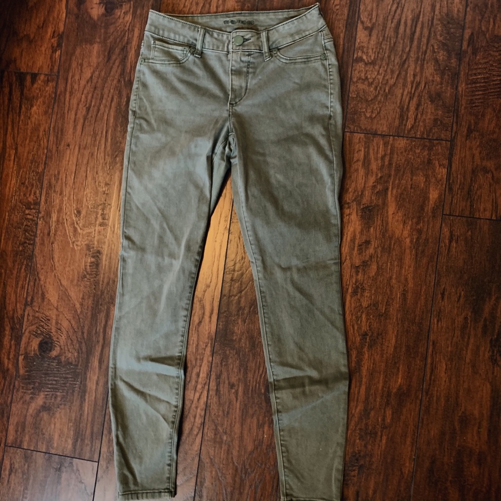 Maurice’s olive jeggings